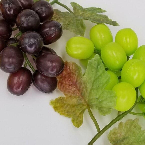 Vintage Plastic Fruit Bananas Lemon Lime Red Green Grapes Peach Apple Lot 11 - Picture 8 of 11